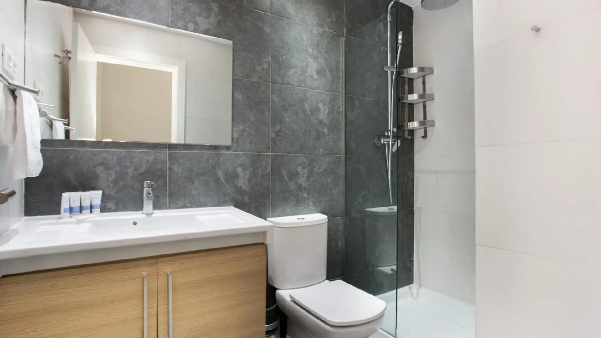 Centric 2Bedroom In Las Ramblas 3 1A Barcelona Apartamento