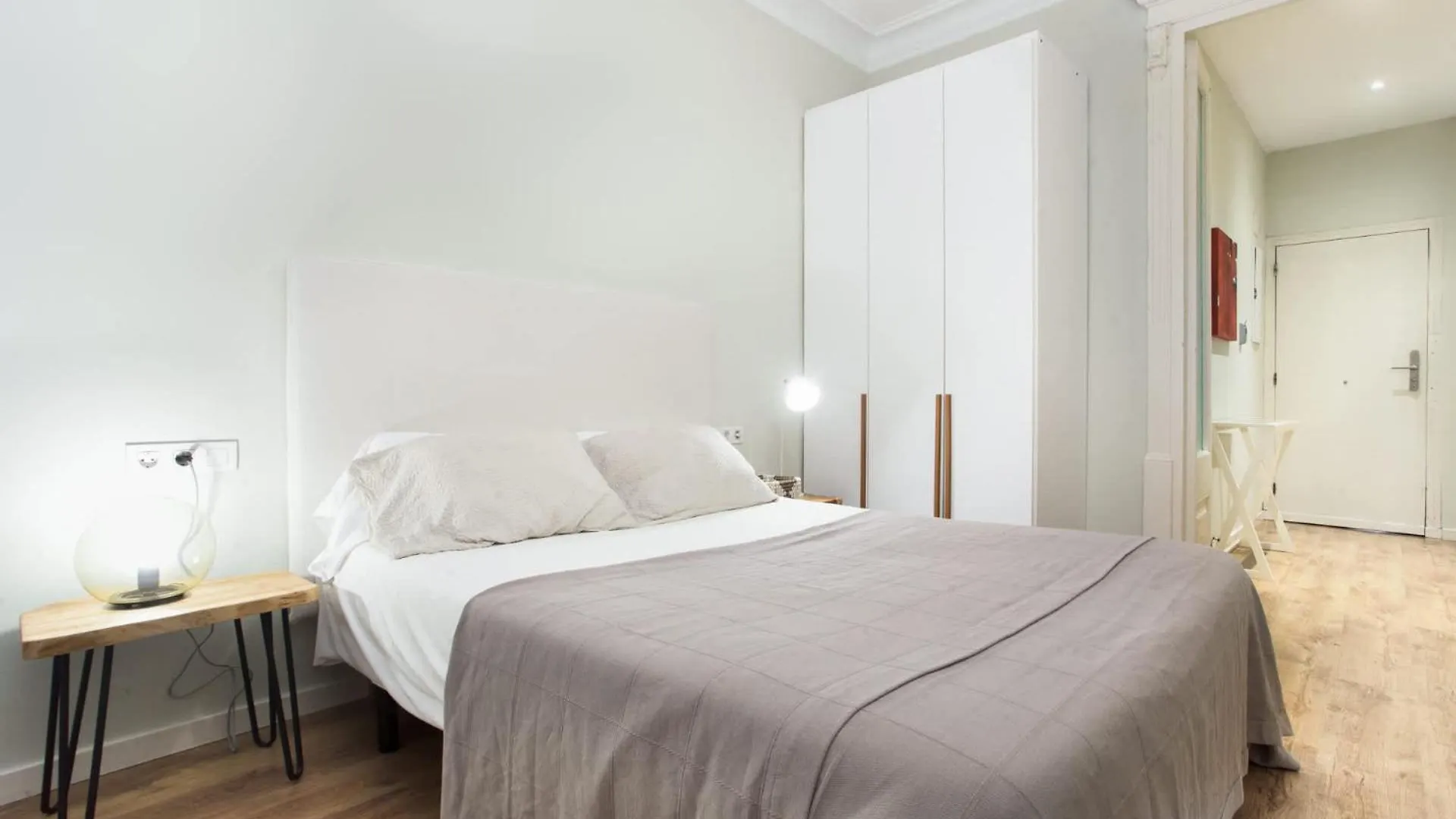 Centric 2Bedroom In Las Ramblas 3 1A Barcelona Espanha